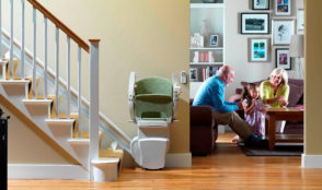 Merdiven asansörleri yaşlılara yardımcı olur